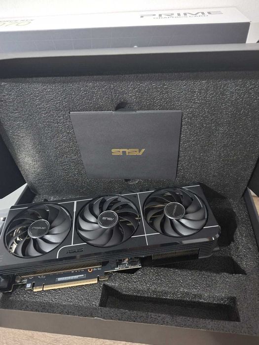 placa video ASUS RTX 5070 12GB la cutie+factura si garantie