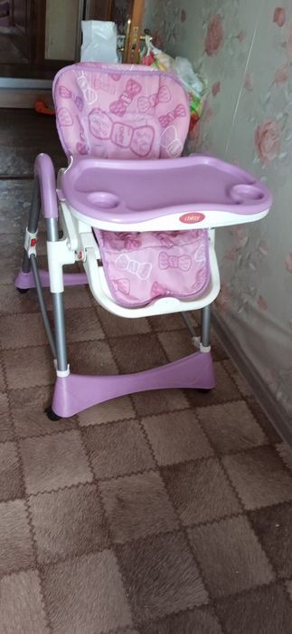 Продам детский стульчик для кормления за 10000.!