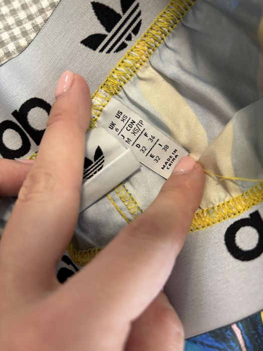 Къси дамски панталони Adidas