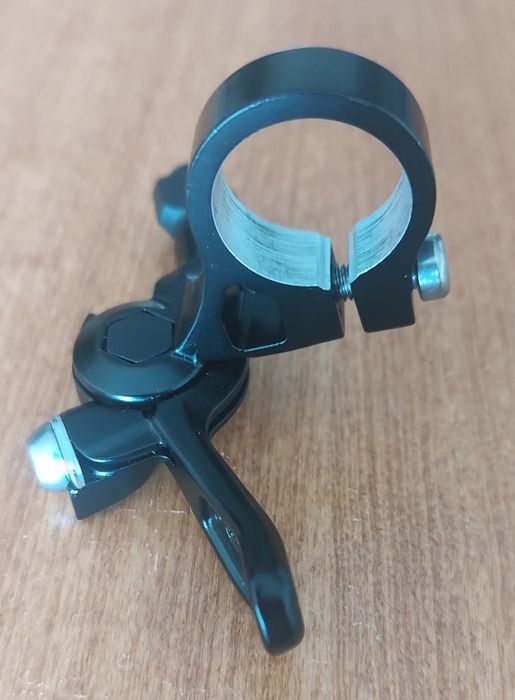 Команда Shimano MT-500L за дропър/хидравлично колче седло. Нова.