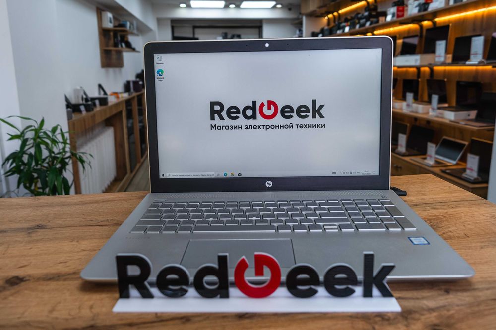 HP Pavillion Laptop 15 сore i3-7100U Graphics HDD 1TB Магазин Red Geek