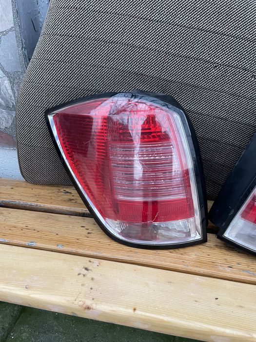 Оригинален стоп за опел астра H комби оборудвани наличен е левия стоп