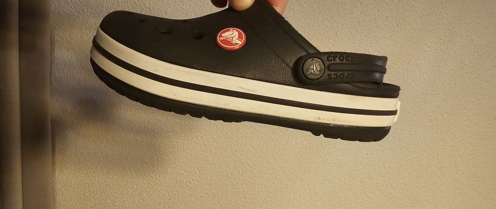 Saboti cu bareta slingback Crocband, Negru, 28-29