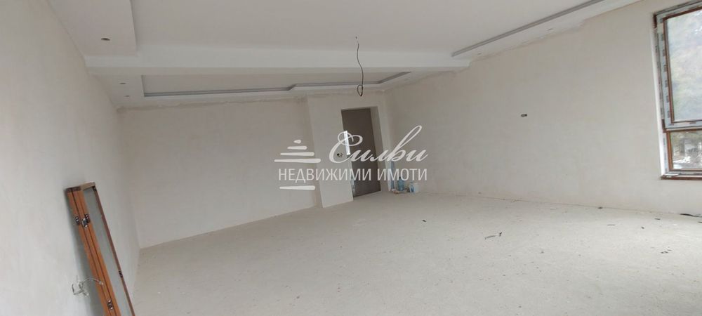 Двуетажна ТУХЛЕНА къща - с.Янково