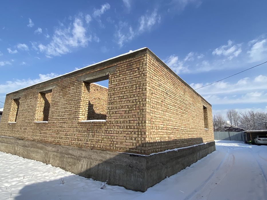 Продам два дома