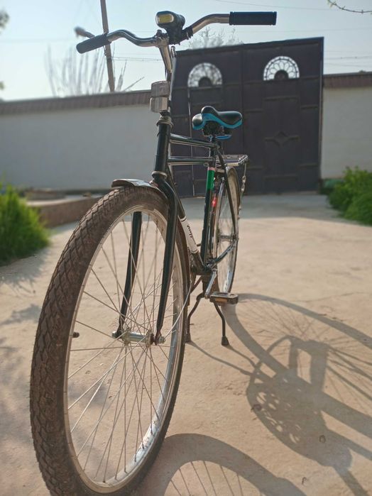 Holodenik va velosiped sotiladi srochna