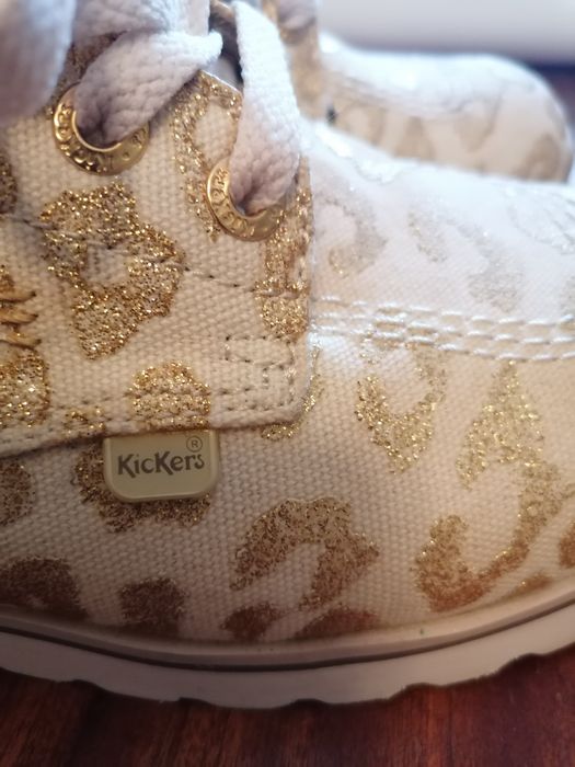 Дамски боти от плат KicKers