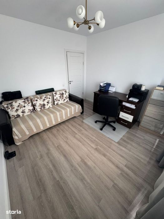 Apartament cu 3 camere, 70 mp, 2 balcoane, zona Teilor