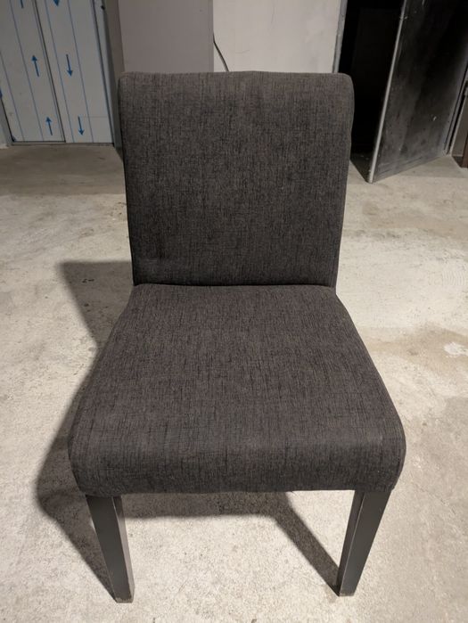 Различни столове