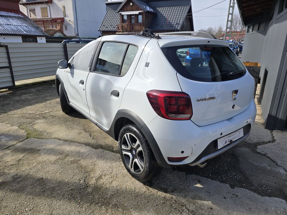 Sandero Stepway 2020 1.0 tce GPL usor avariat Lovit
