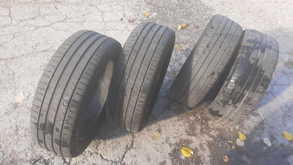 4 броя гуми за лек автомобил