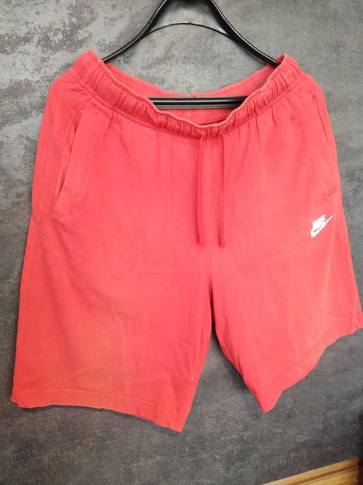 Къси панталони NIKE
