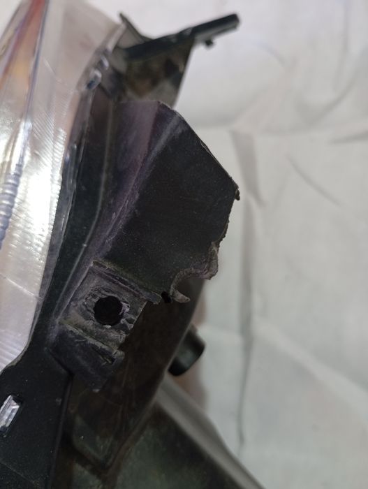 Фара передняя левая Кобальт