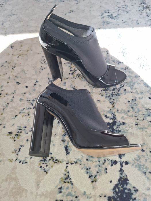 Марио музи туфли