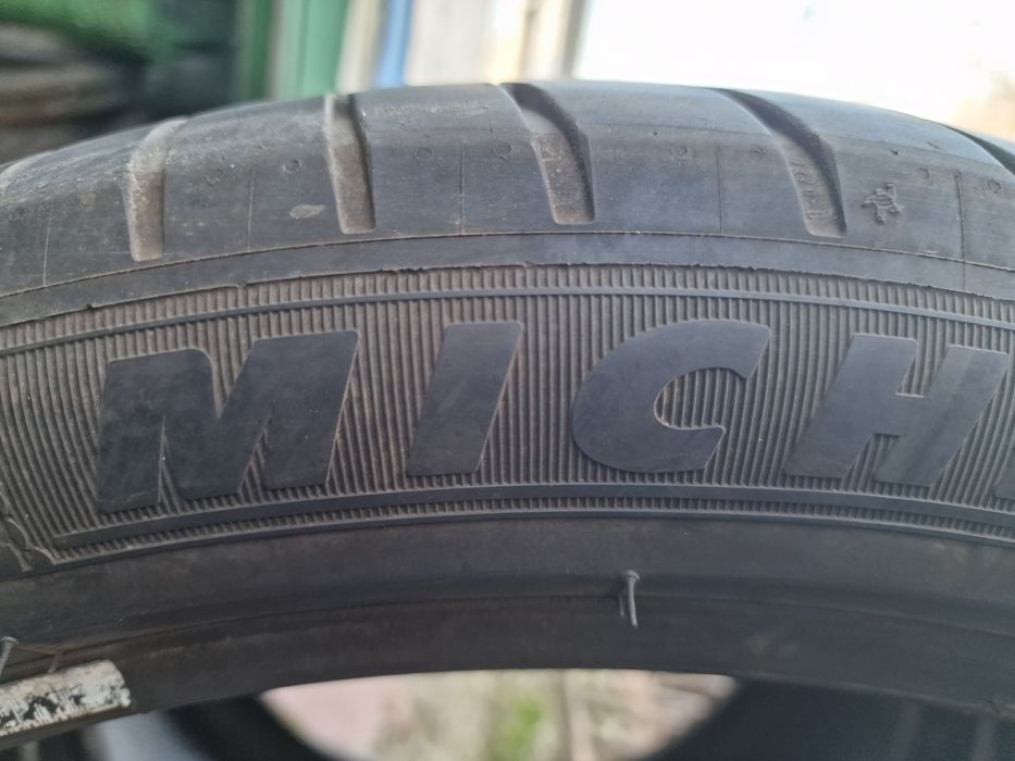 Anvelope 265/40R21 marca Michelin, DOT 2022