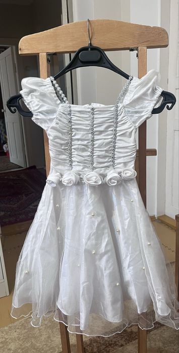 Платье в хорошем состоянии