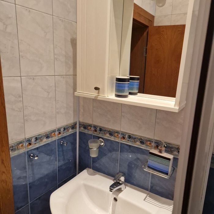 Дава се под наем Тристаен апартамент в Варна, Център - 115 кв.м за 787.95 € - Снимка #11