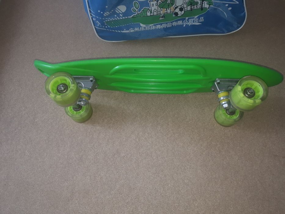 Скейтборт  спортивный детский