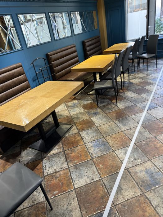 Столы, стулья и диваны