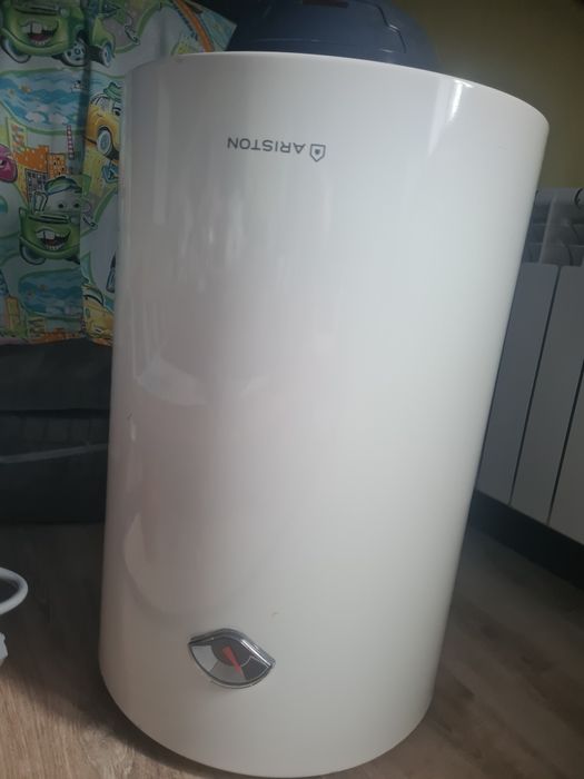 Водонагреватель Аристон
