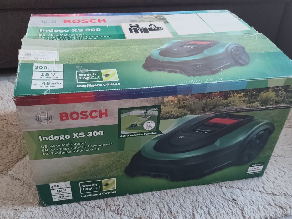 Vând robot gazon Bosch Indego XS 300 nou