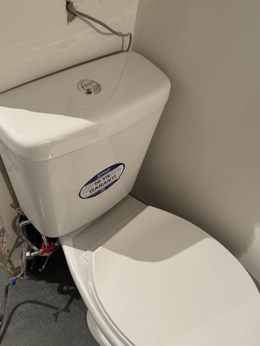 Продам унитаз. Самовывоз