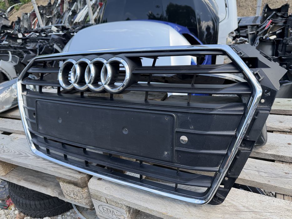 Решетка Audi A4 B9 2020 год.-