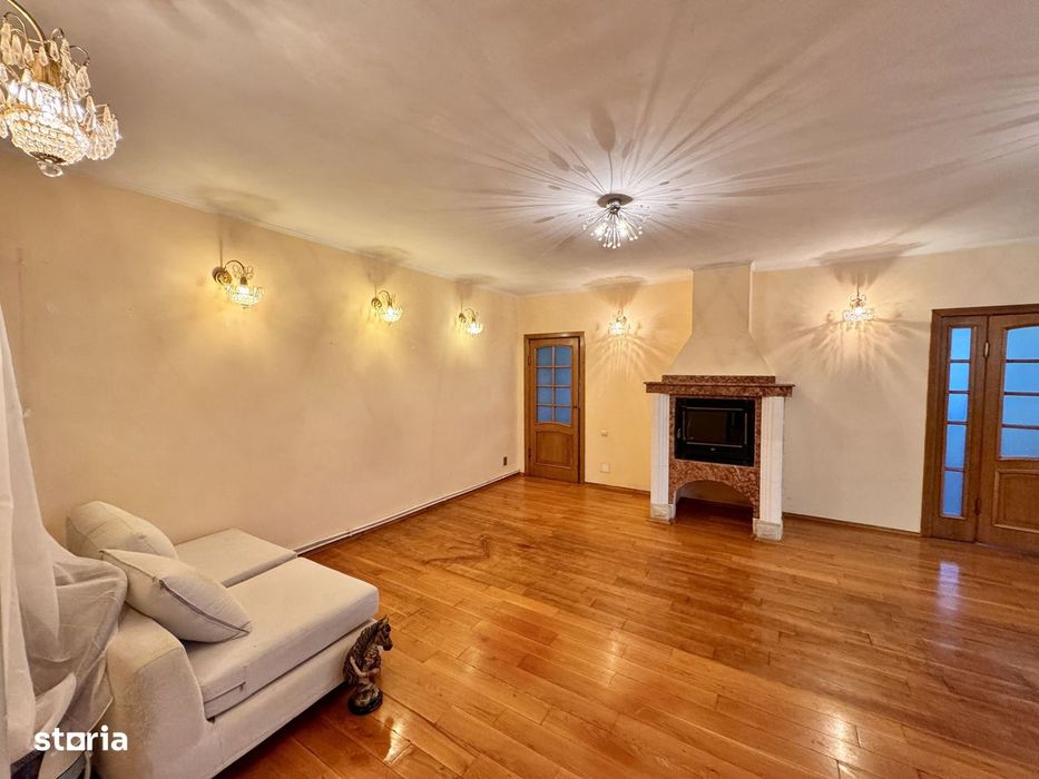 Casa / Vila Snagov, 1490Mp De Teren + Garaj Si Garsoniera