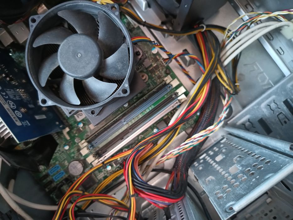Vând componente PC