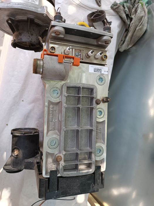 Dezmembrez centrala Bosch 35kw  condens