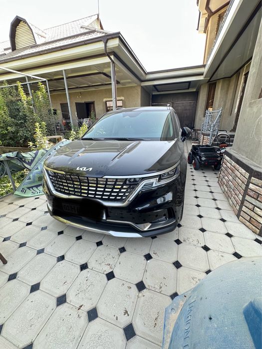 Kia Carnival 2023-24