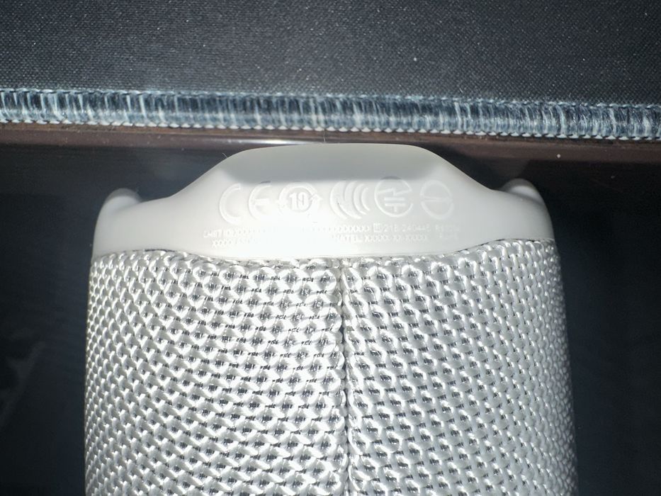 JBL Charge 6 White