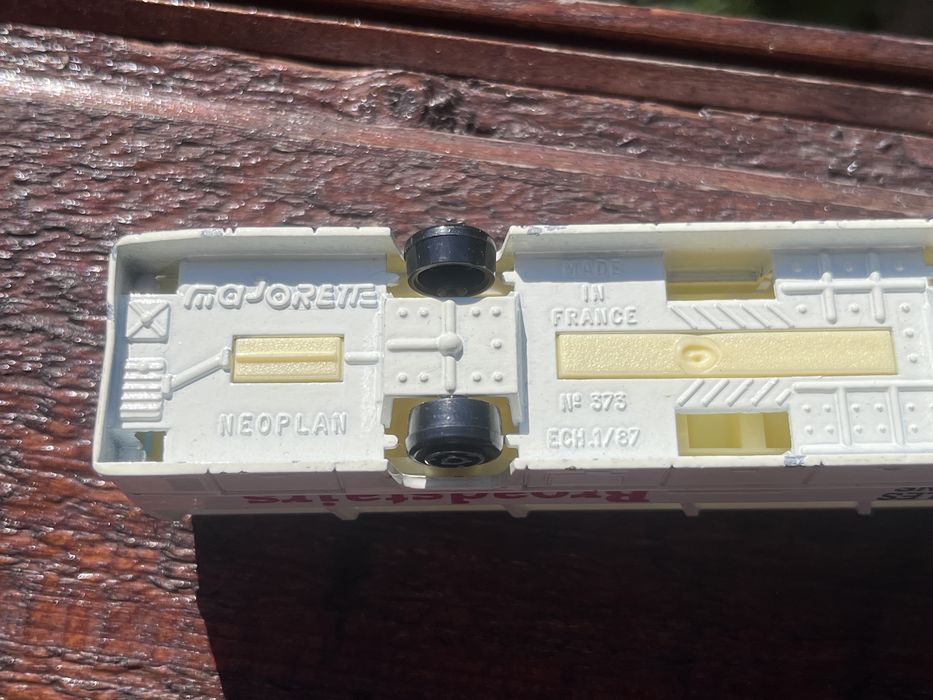 Machetă autobuz 1:87 Majorette Neoplan