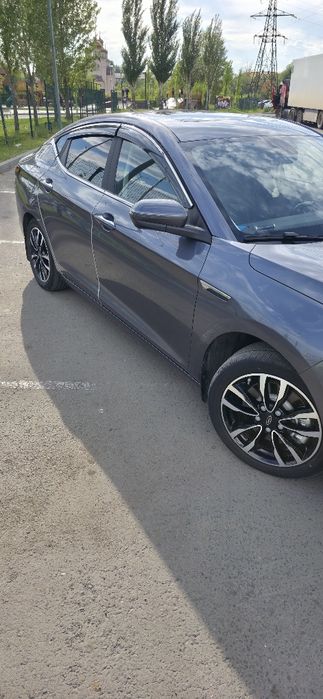 Продам  JAC j7..