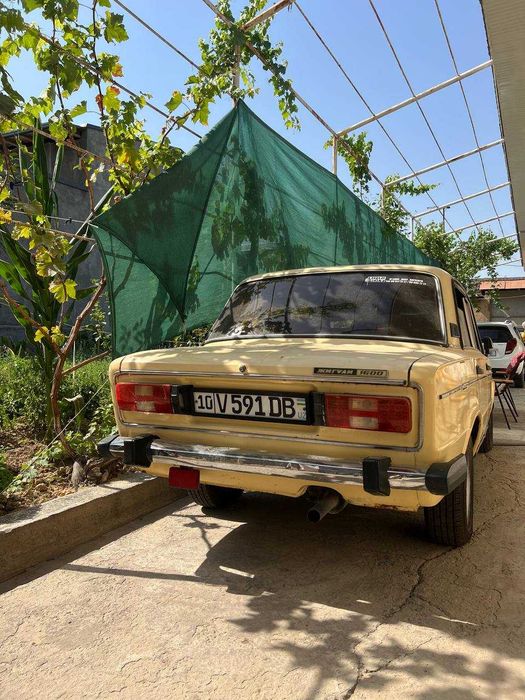 Vaz2106 sotiladi