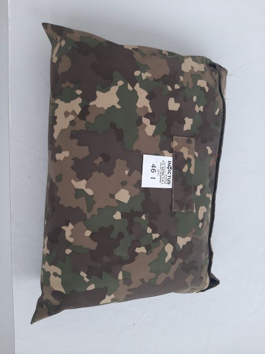Costum intemperii combat