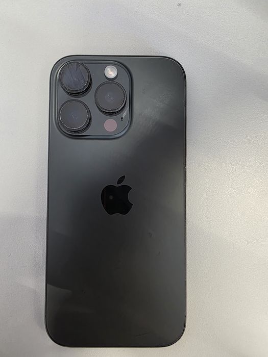 Vand iphone 16 pro titanium black