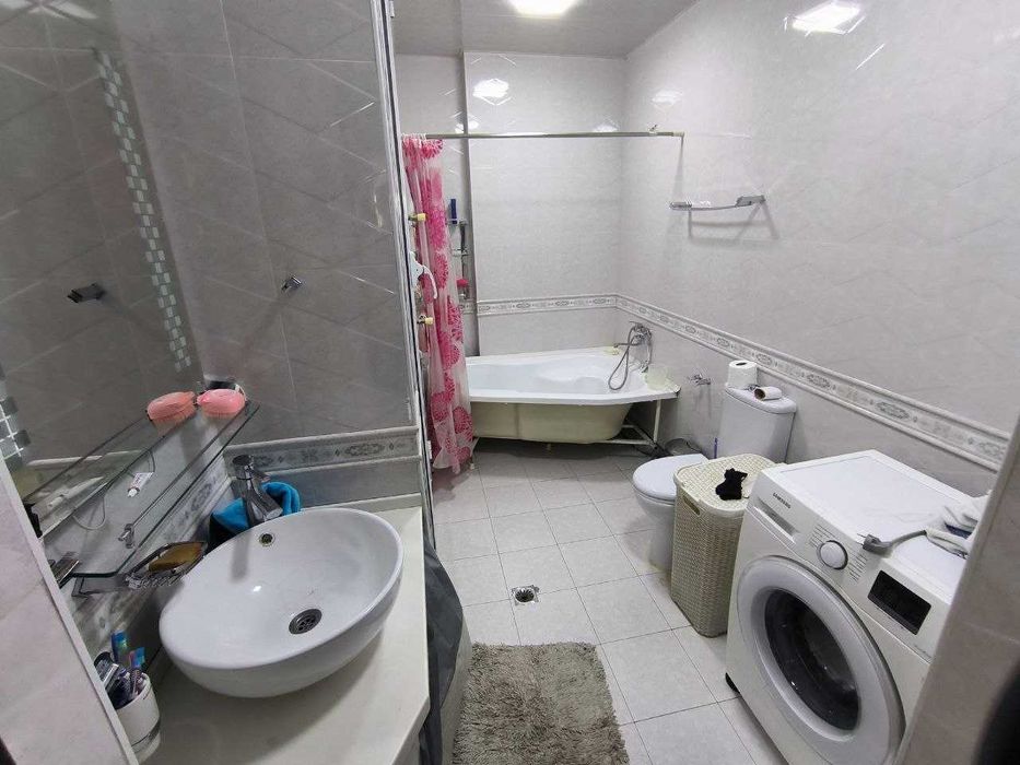 Продается 4/4/6 квартира на 2й линии у метро Беруний, МСГ Хувайдо.