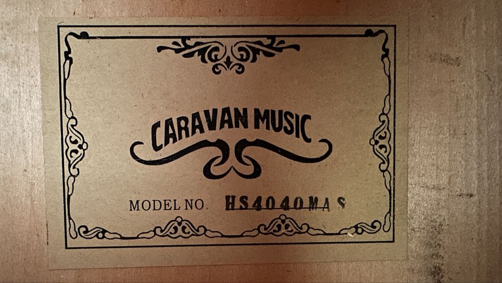 Акустическая Гитара бренда Caravan Music