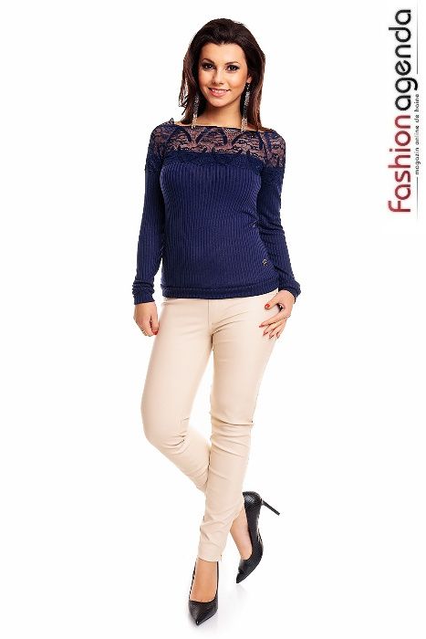 Bluza cu model din dantela aplicat in partea suS TRANSPORT GRATUIT