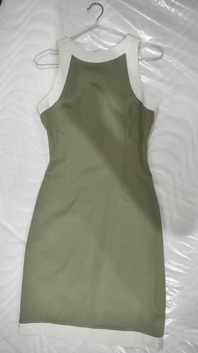 Французское платье фисташкового цвета