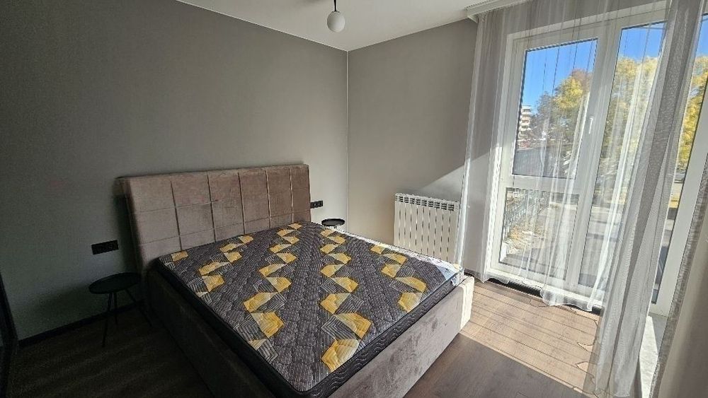 Дава се под наем Тристаен апартамент в София, Студентски град - 120 кв.м за 1145.97 € - Снимка #3