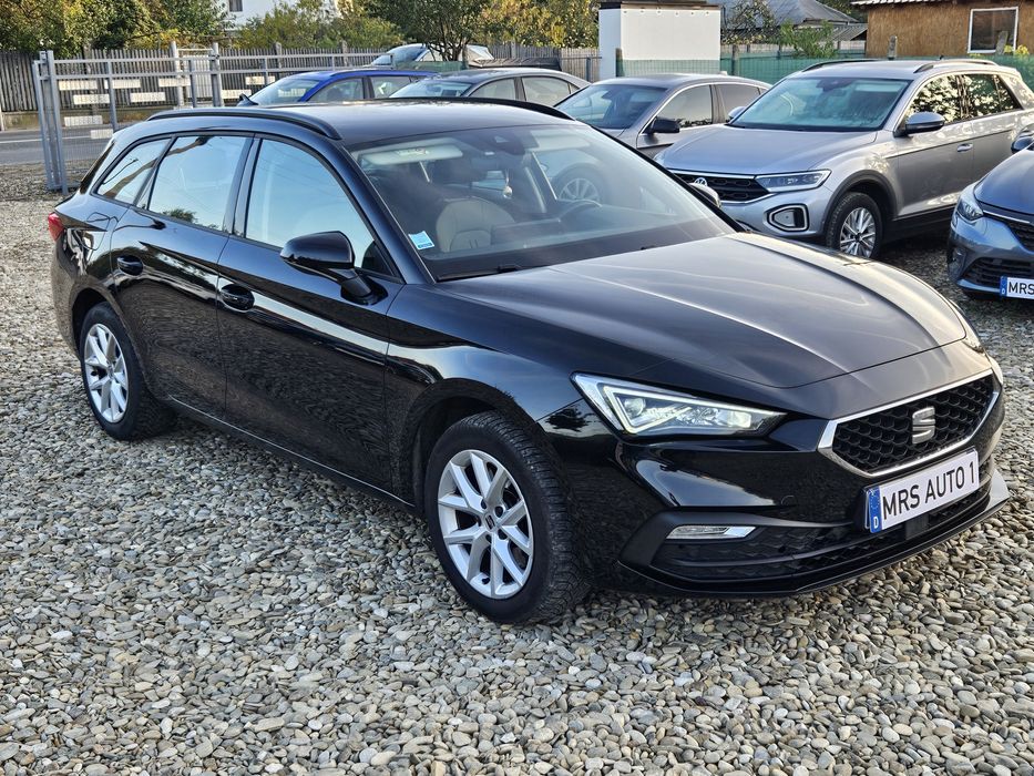 SEAT Leon 2023 — imagine 1