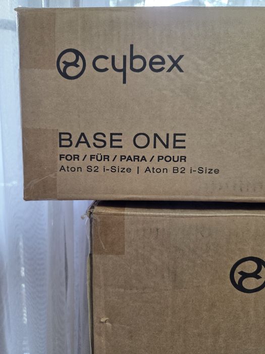 Cybex Aton S2 i-size и Cybex Base One