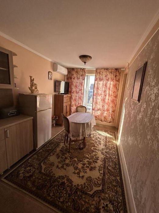 Дава се под наем Двустаен апартамент в Варна, Колхозен пазар - 49 кв.м за 408.51 € - Снимка #1