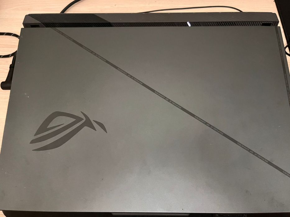 Продам ноутбук без торга