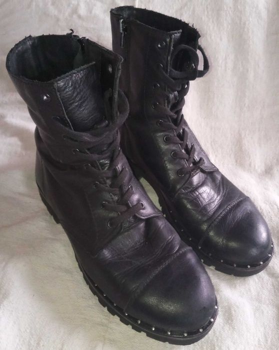 Зимни дамски обувки. размер 39