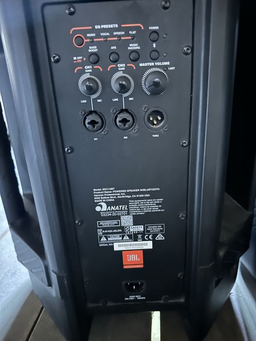 Колонкки JBL IRX112BT