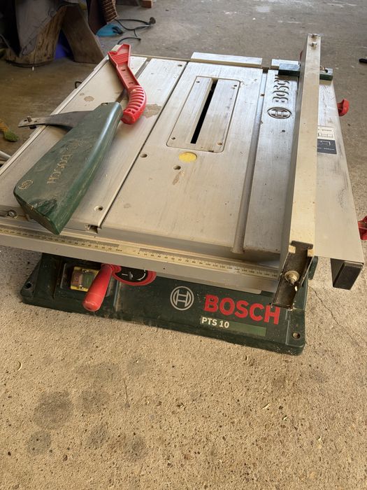 Circular cu masa bosch