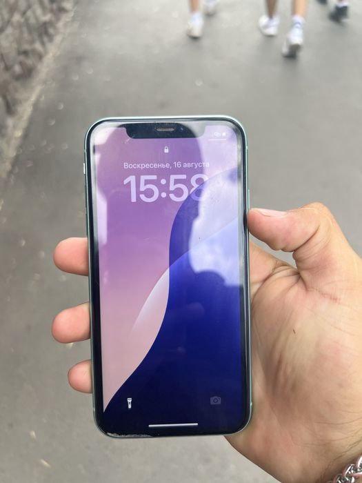 Продам айфон 11 в хорошем состояний